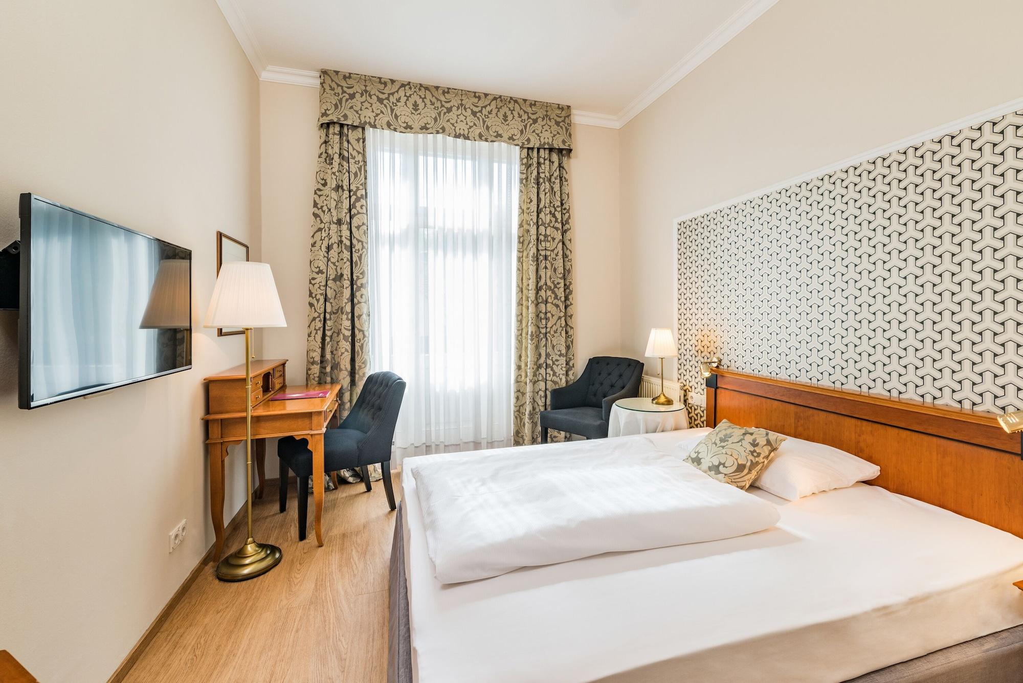 Kaiserhof Hotel 4*
